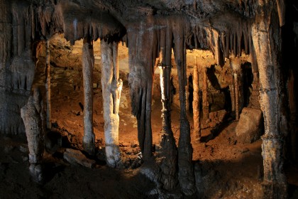 Particolare del colonnato della 1° caverna