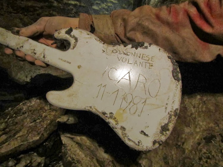 08 chitarra fondo gortani